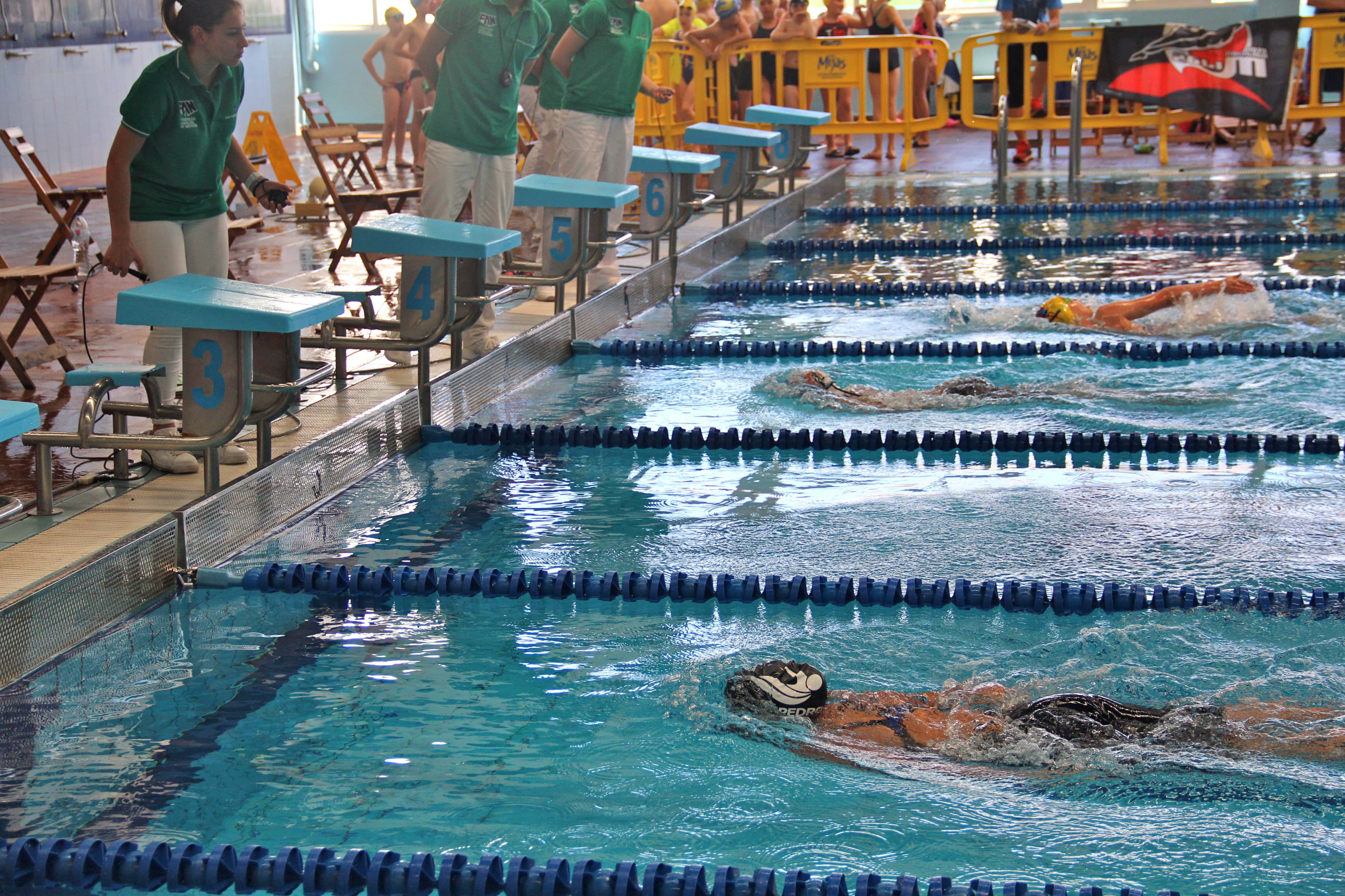 Nuevas victorias de los nadadores del C.N. San Pedro en Mijas