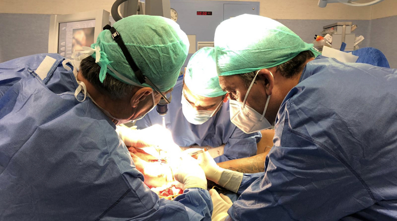 Vithas Xanit evita la amputación de una pierna gracias a un complejo auto-trasplante de tejido vascularizado