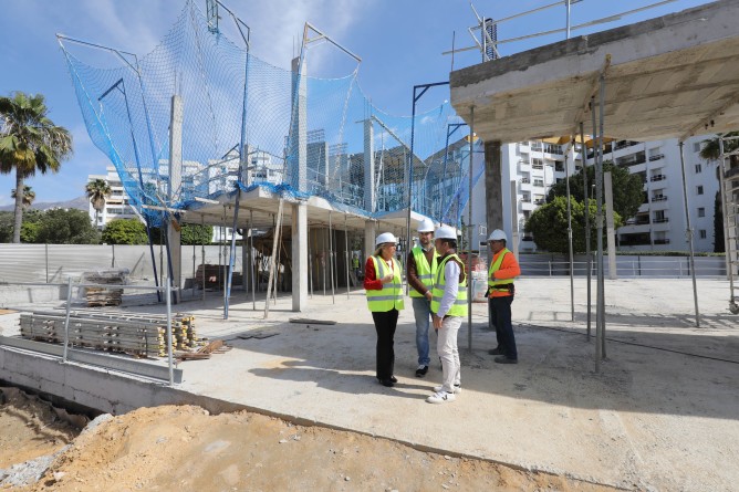 Obras del Centro de Usos Múltiples de Nueva Andalucía